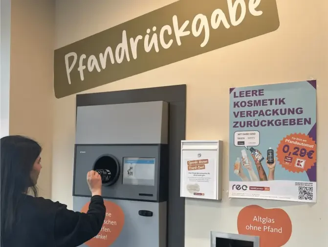 Pfandautomat im VollCorner Schwanthalerhöhe